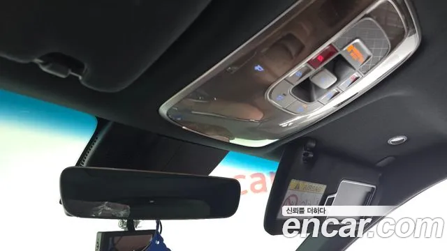 Genesis GV70 2.5T Бензин 2WD — Фото автомобиля 18