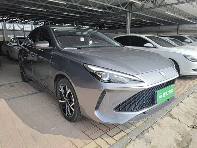 Roewe i5 — Фото автомобиля 3