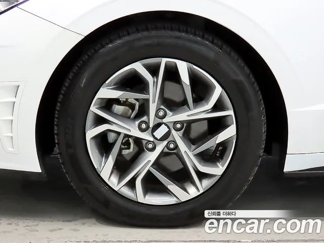 Hyundai Sonata — Фото автомобиля 20