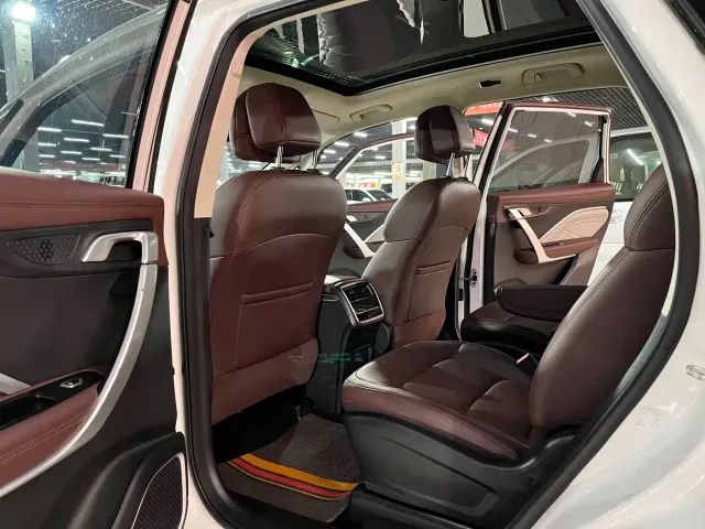 Geely Jiaji — Фото автомобиля 11