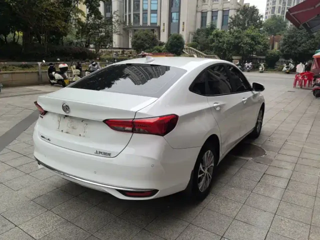 Buick Verano — Фото автомобиля 6