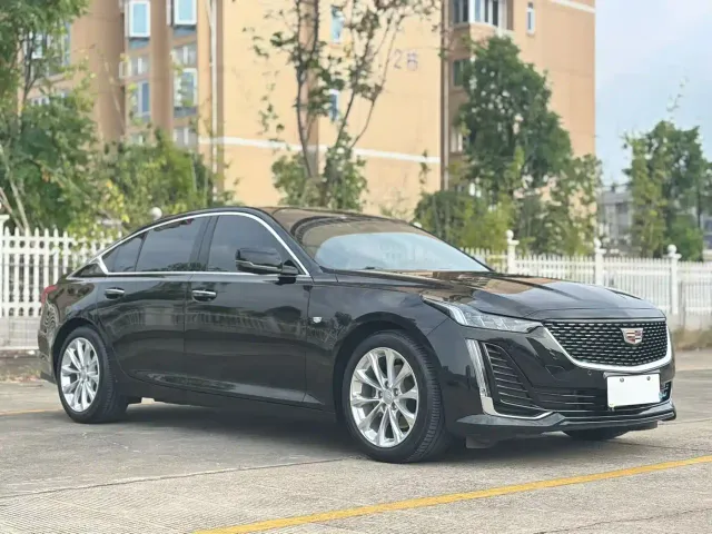 Cadillac CT5 — Фото автомобиля 3