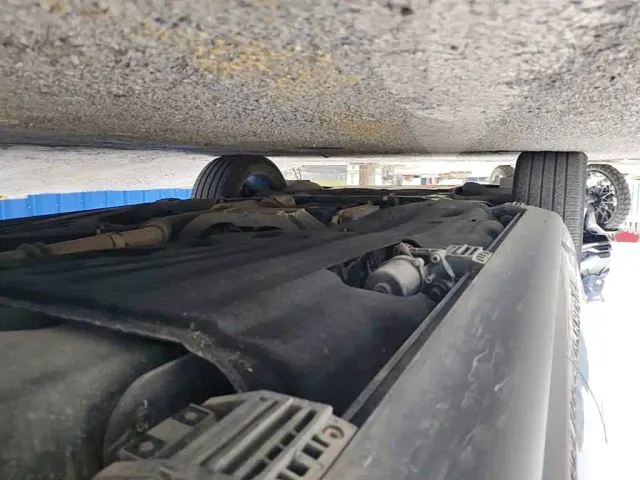 Ford Explorer — Фото автомобиля 21