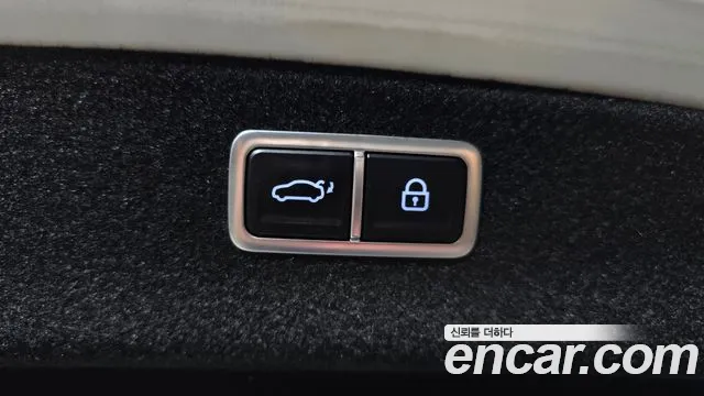 Genesis G80 Бензин 3.5 турбо AWD — Фото автомобиля 3