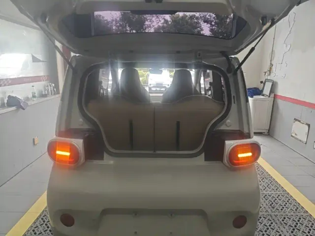 Wuling Hongguang Mini EV — Фото автомобиля 18