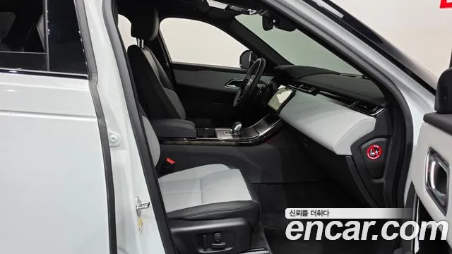 Land Rover Range Rover Velar — Фото автомобиля 16