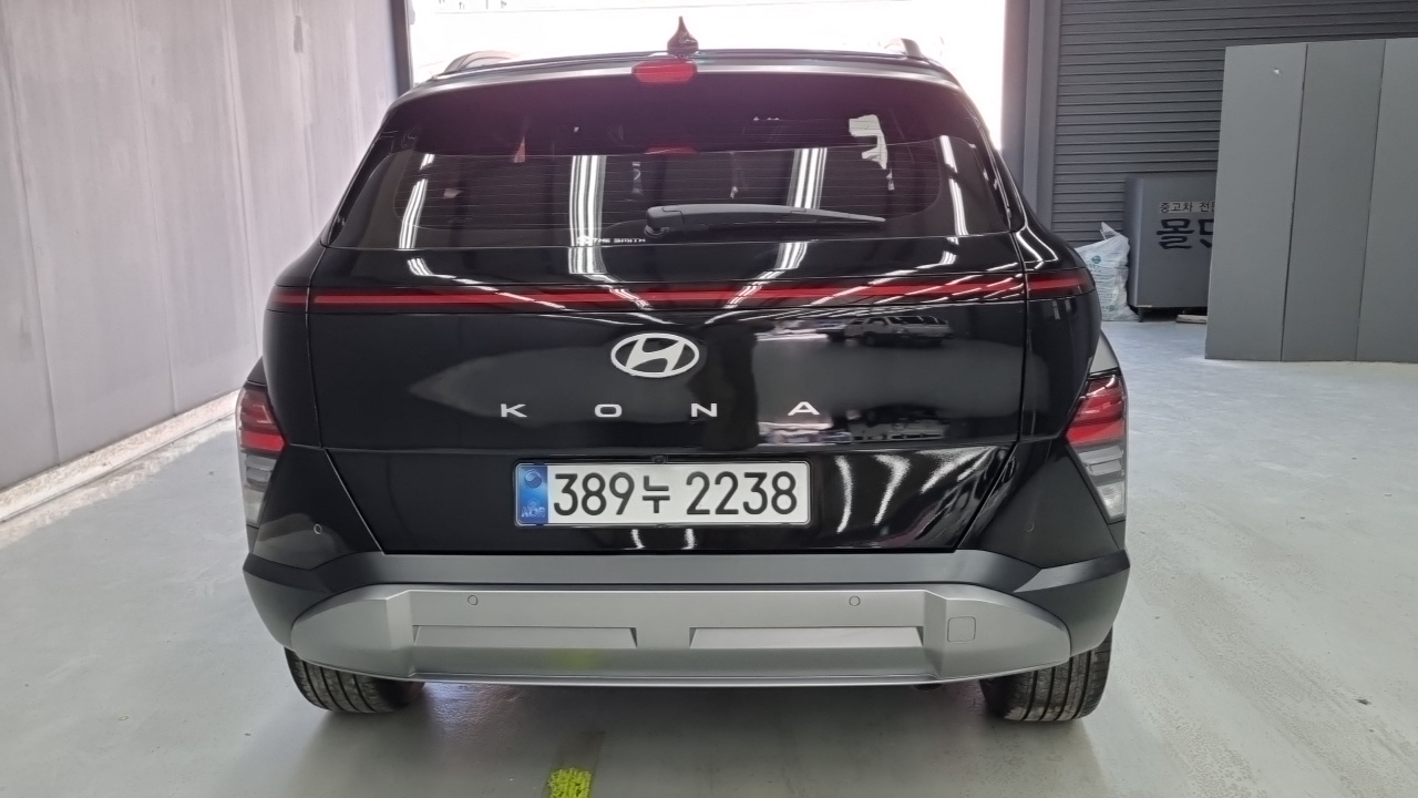 Hyundai Kona Kona (SX2) Бензин 1.6 турбо 2WD — Фото автомобиля 4