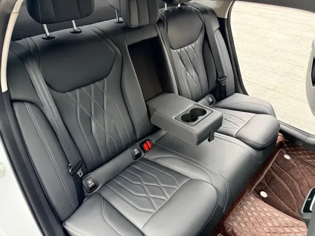 Chery Arrizo 8 — Фото автомобиля 9
