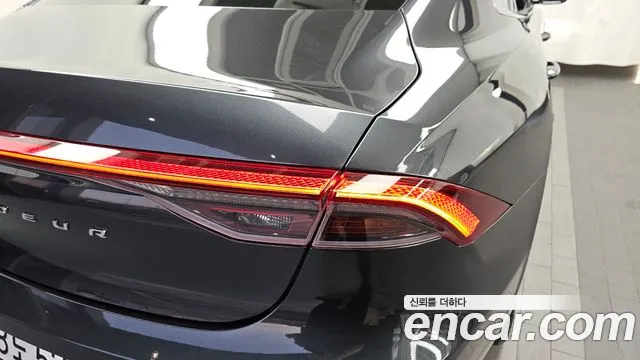 Hyundai Grandeur New — Фото автомобиля 8