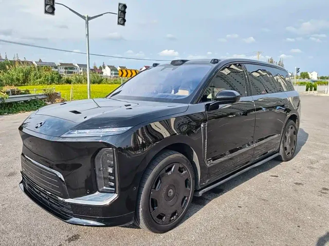 Фотография автомобиля — Nio ES9