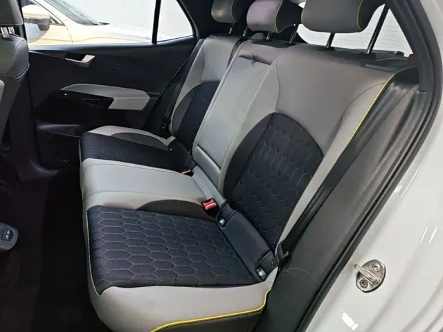 Volkswagen ID.3 — Фото автомобиля 16