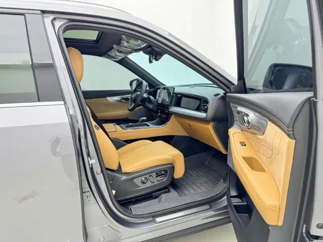 GAC Trumpchi ES9 — Фото автомобиля 21