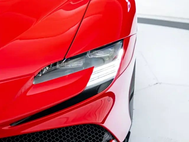 Ferrari SF90 — Фото автомобиля 18