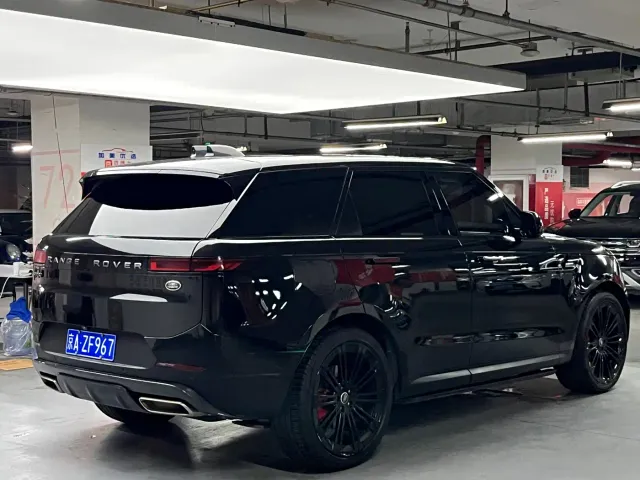 Land Rover Range Rover Sport — Фото автомобиля 4