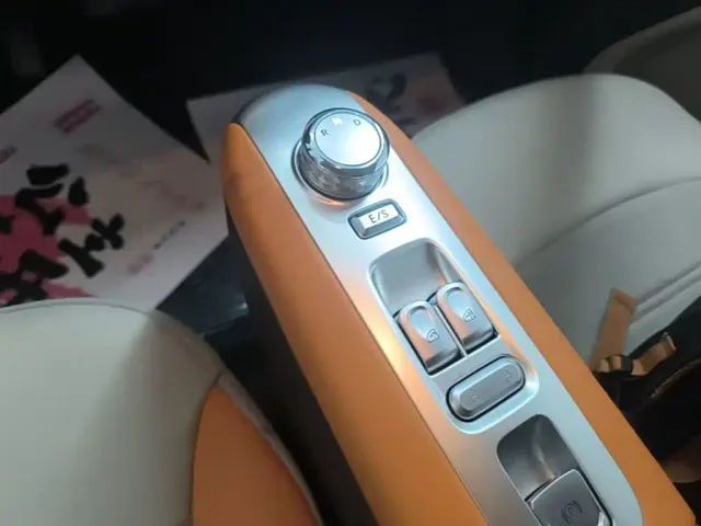 Changan Lumin — Фото автомобиля 9