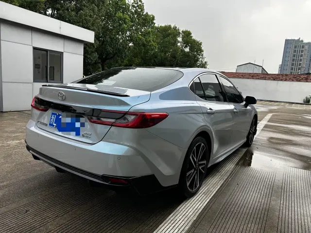 Toyota Camry — Фото автомобиля 2