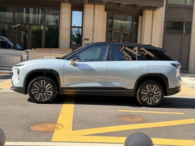 Nio ES7 — Фото автомобиля 4