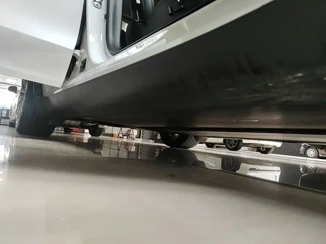 Tesla Model Y — Фото автомобиля 20