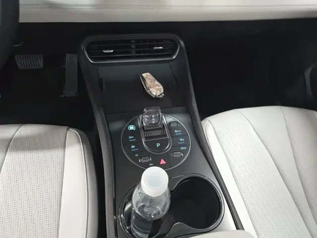BYD Seal 05 DM-i — Фото автомобиля 9