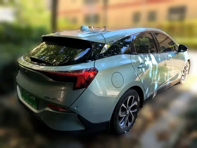 Buick Velite 6 — Фото автомобиля 4