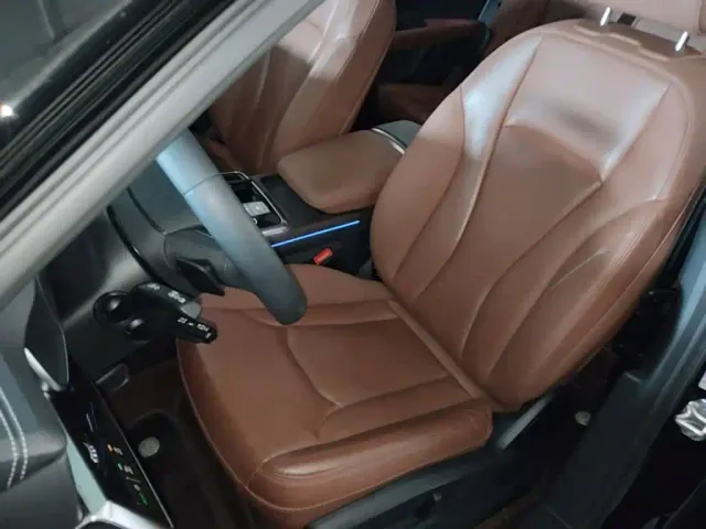 Audi Q7 — Фото автомобиля 14