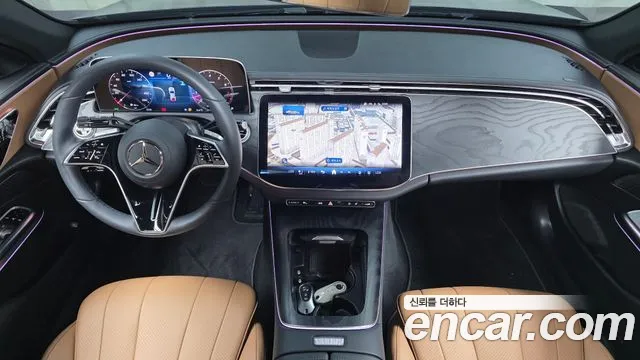 Mercedes-Benz E-Class — Фото автомобиля 5