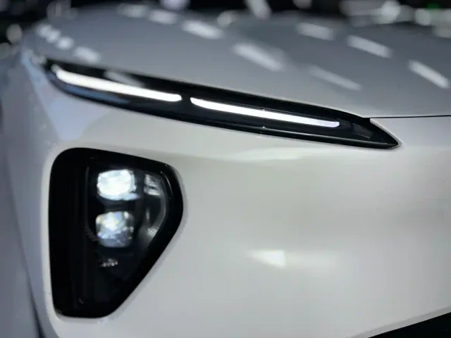 Nio ES6 — Фото автомобиля 4