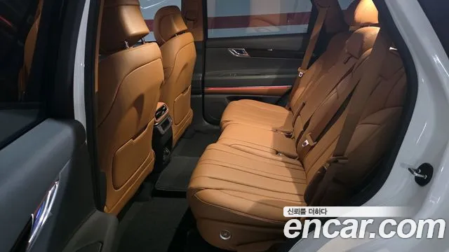 Genesis GV80 — Фото автомобиля 11