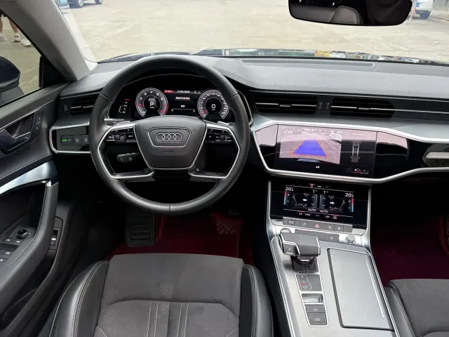 Audi A7L — Фото автомобиля 10