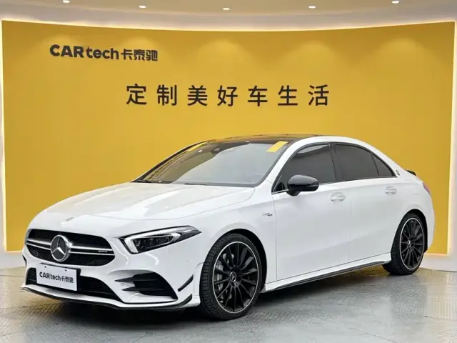 Фотография автомобиля — Mercedes-Benz A-Class AMG