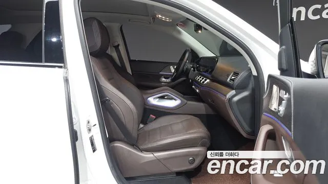 Mercedes-Benz GLE-Class — Фото автомобиля 25