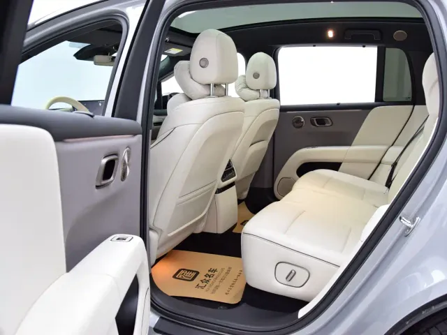 Li Auto i6 — Фото автомобиля 7