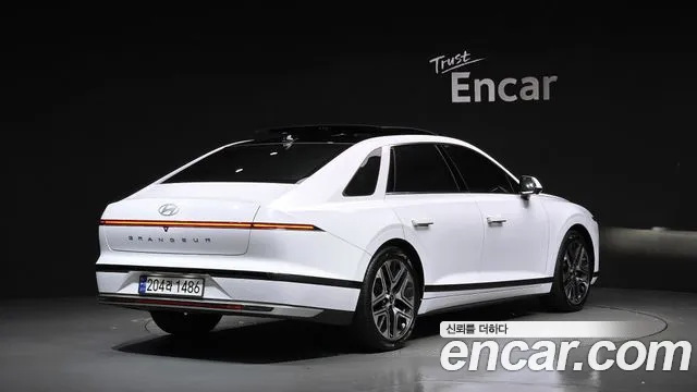 Hyundai Grandeur GN7 — Фото автомобиля 2
