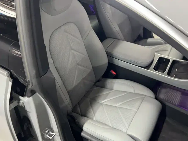 Nio ET5 Touring — Фото автомобиля 6