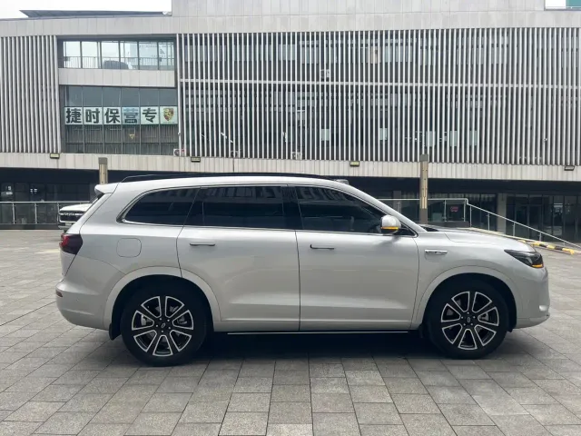 Aito M7 — Фото автомобиля 6