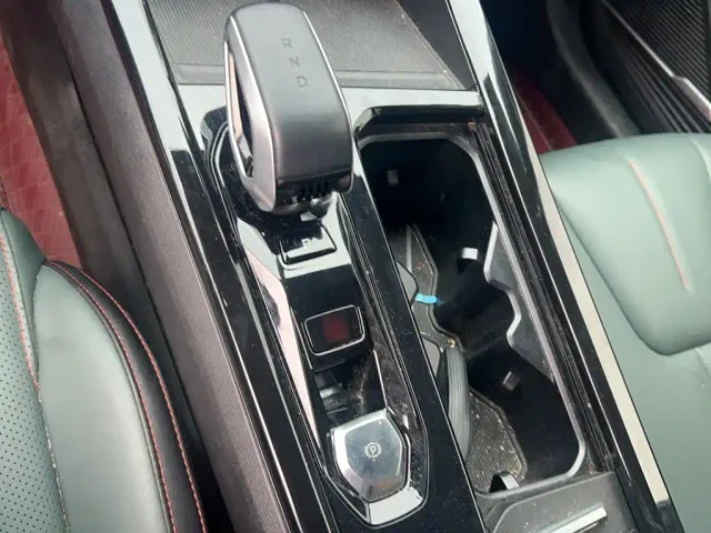 Geely Boyue — Фото автомобиля 17