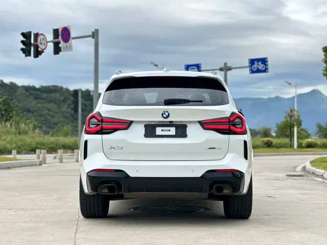 BMW X3 — Фото автомобиля 4