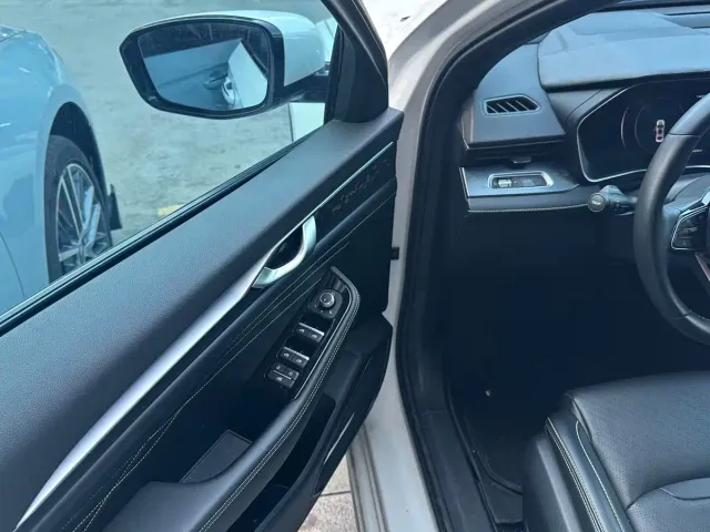 Geely Xingrui — Фото автомобиля 6