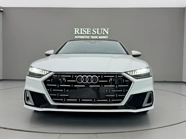 Audi A7L — Фото автомобиля 2