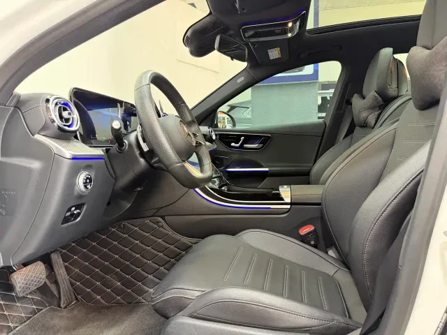 Mercedes-Benz C-Class — Фото автомобиля 4