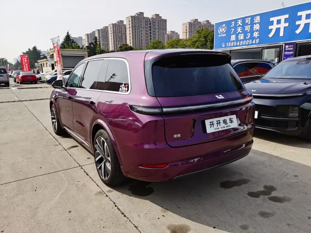 Li Auto L9 — Фото автомобиля 6