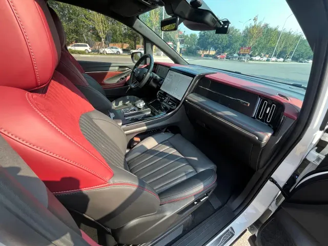 GAC Trumpchi M8 — Фото автомобиля 14