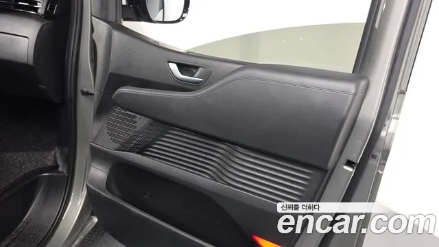Hyundai Staria Staria L3.5 Lounge 9 мест — Фото автомобиля 22