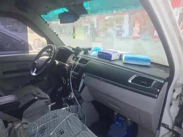Jinbei New Hiace X30L — Фото автомобиля 12