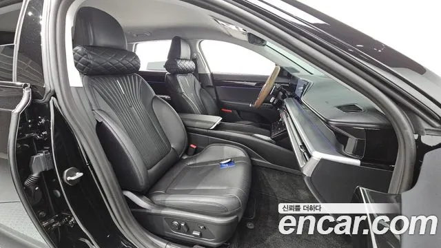 Hyundai Grandeur GN7 — Фото автомобиля 16