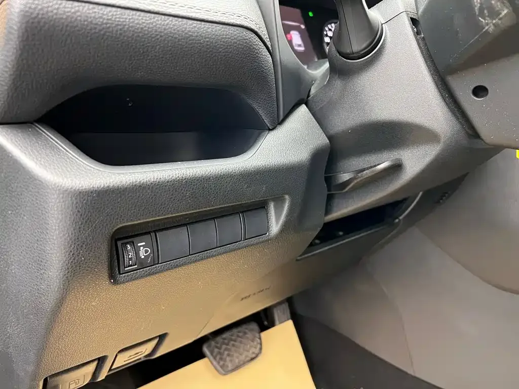 Toyota Wildlander 2023 2.0L CVT FWD LE — Фото автомобиля 29