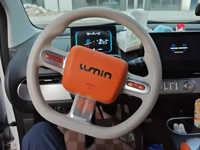 Changan Lumin — Фото автомобиля 15