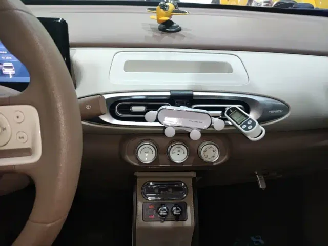 Wuling Hongguang Mini EV — Фото автомобиля 12