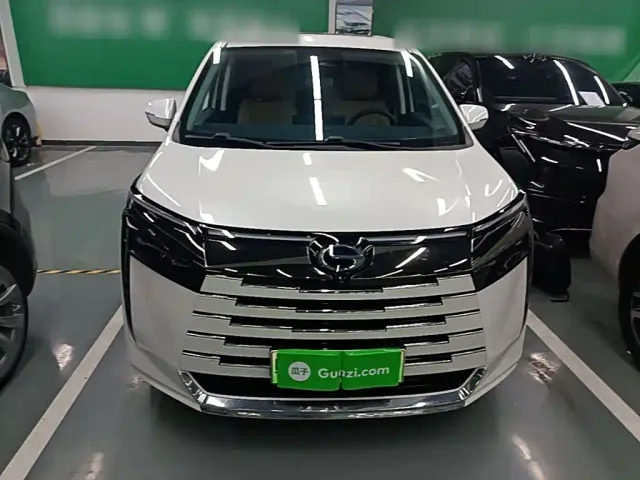 GAC Trumpchi E8 — Фото автомобиля 2