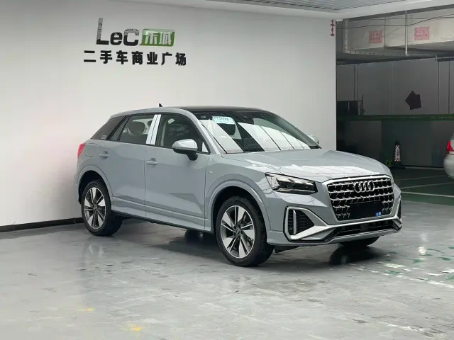 Audi Q2L — Фото автомобиля 3